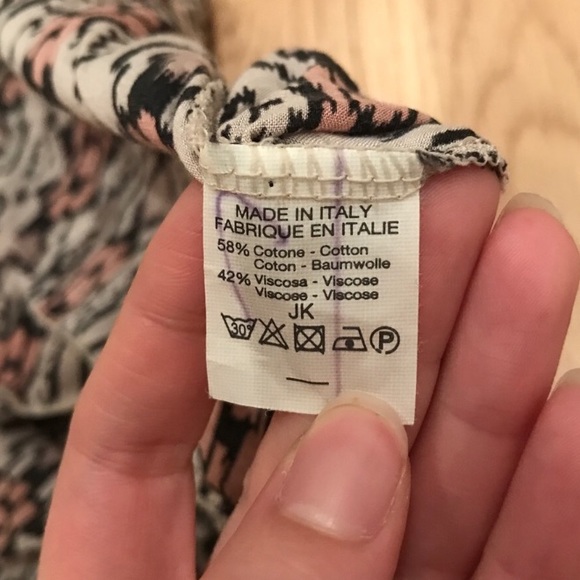 Brandy Melville Jacqueline Crop Tank Top in Aztec - Picture 5 of 5